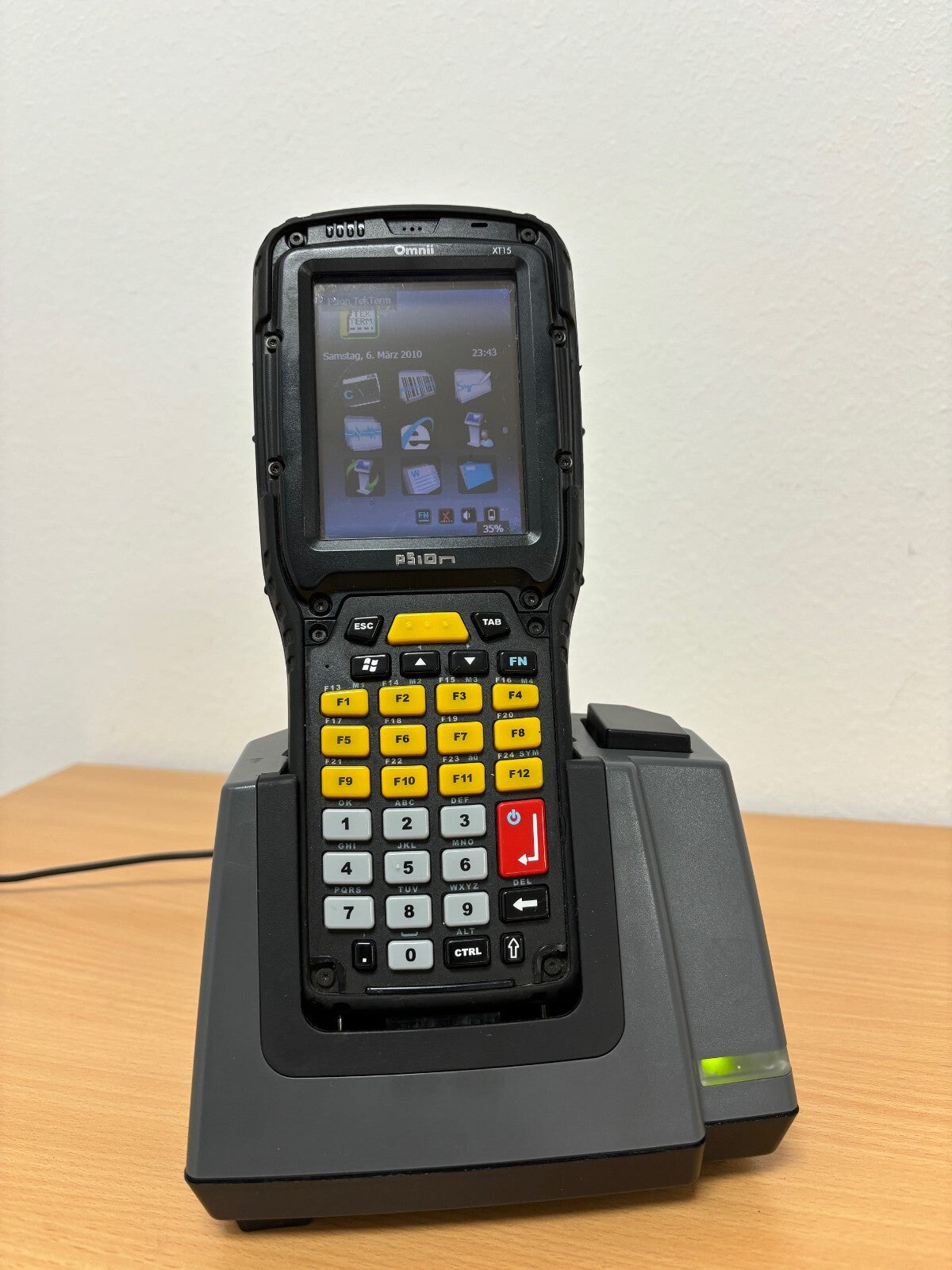Omnii XT15  7545MBW Scanner  Mobile mit 2 Akku Docking ST4002 #XT152