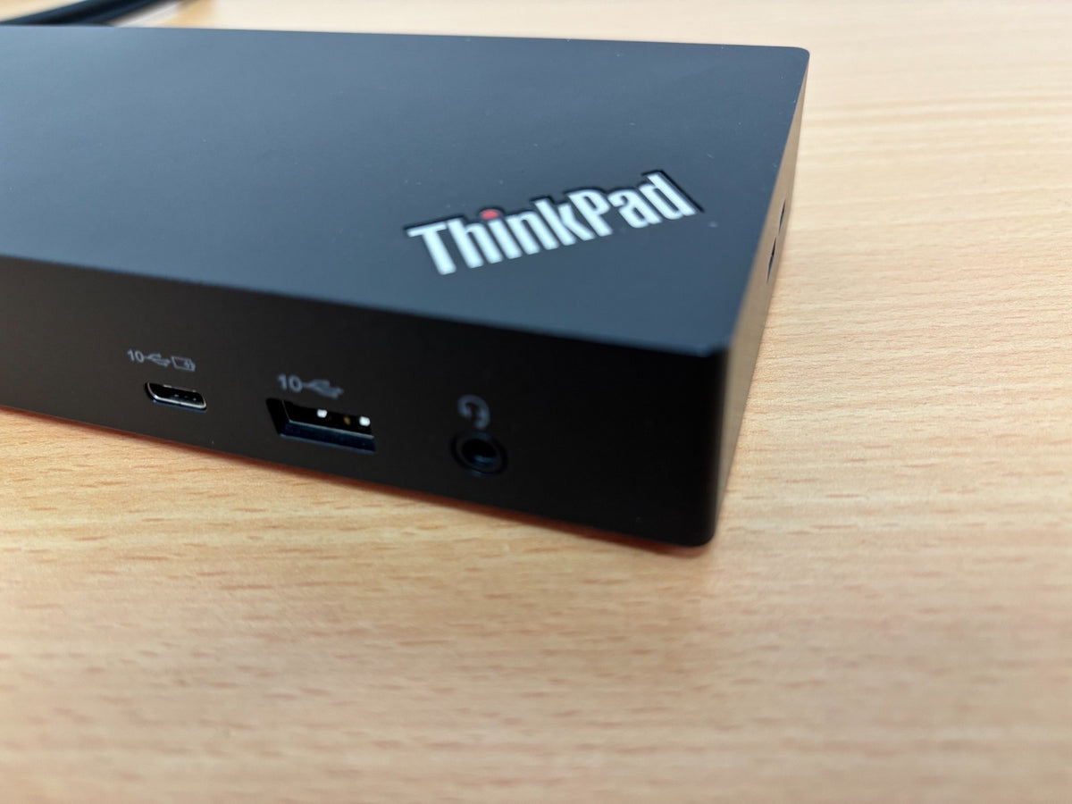 Lenovo ThinkPad Thunderbolt 4 Workstation 40B0 DK2131 mit 135 W Netzteil1