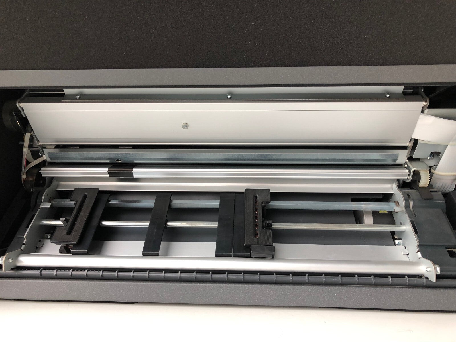 InfoPrint Solutions 4247-Z03 Großformat Drucker Nadeldrucker Ethernet 3